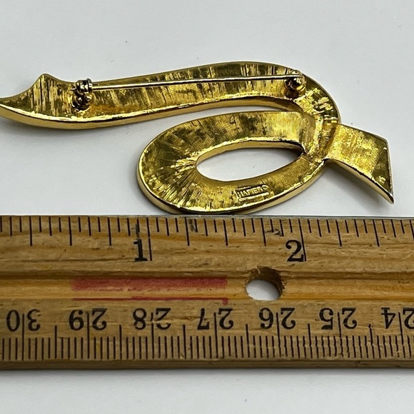 Vintage Napier gold tone rhinestones ribbon elegant party brooch pin jewelry - Picture 8 of 9